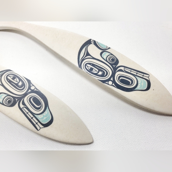 🕳️ Indigenous Art Set - Whale Serving Fork and Spoon - Picture 3 of 5